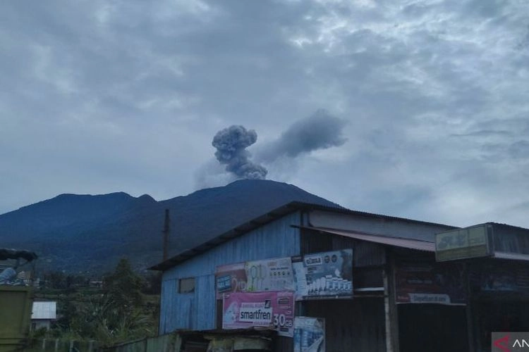 Apa Beda Gunung Marapi dan Gunung Merapi? Simak Selengkapnya