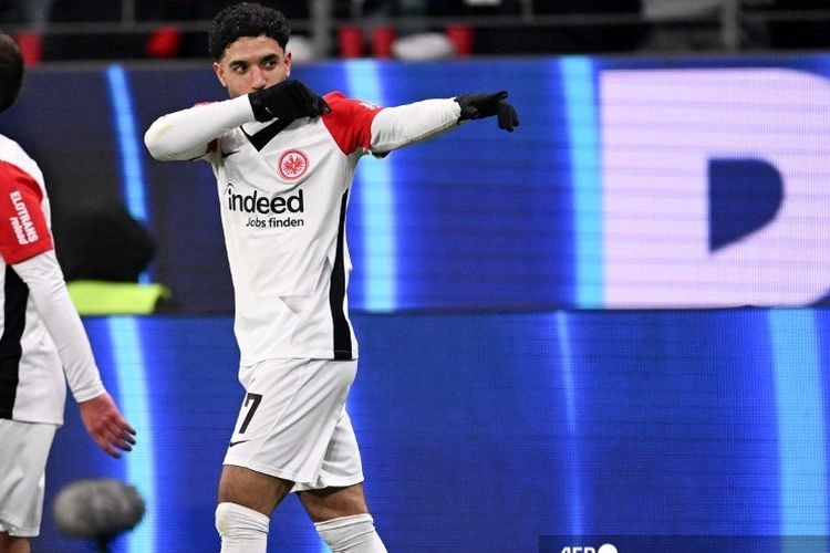 Siapakah Omar Marmoush, Sang ''Striker Lengkap'' Anyar Man City?