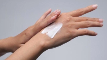 Hidrasi Kulit dengan Body Oil Bermanfaat untuk Melembabkan dan Merawat Kecantikan