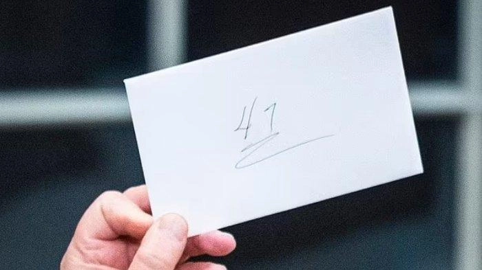 Isi Lengkap Surat Perpisahan Joe Biden untuk Donald Trump, Ada Tulisan '47' di Amplop
