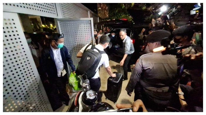 KPK Sita Dokumen dan Barang Bukti Elektronik Dari Rumah Djan Faridz Terkait Kasus Harun Masiku