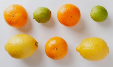 Bukan Cuma Jeruk dan Lemon, Ternyata 12 Makanan Ini Juga Kaya Vitamin C, Lho!