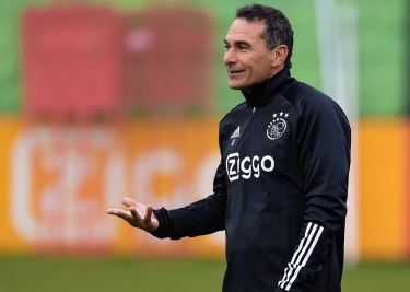 Perjalanan Karir Asisten Pelatih Timnas Indonesia Gerald Vanenburg: Dari Ajax, Jubilo Iwata, hingga Jadi Mitra Johan Cruyff dan Ronald Koeman
