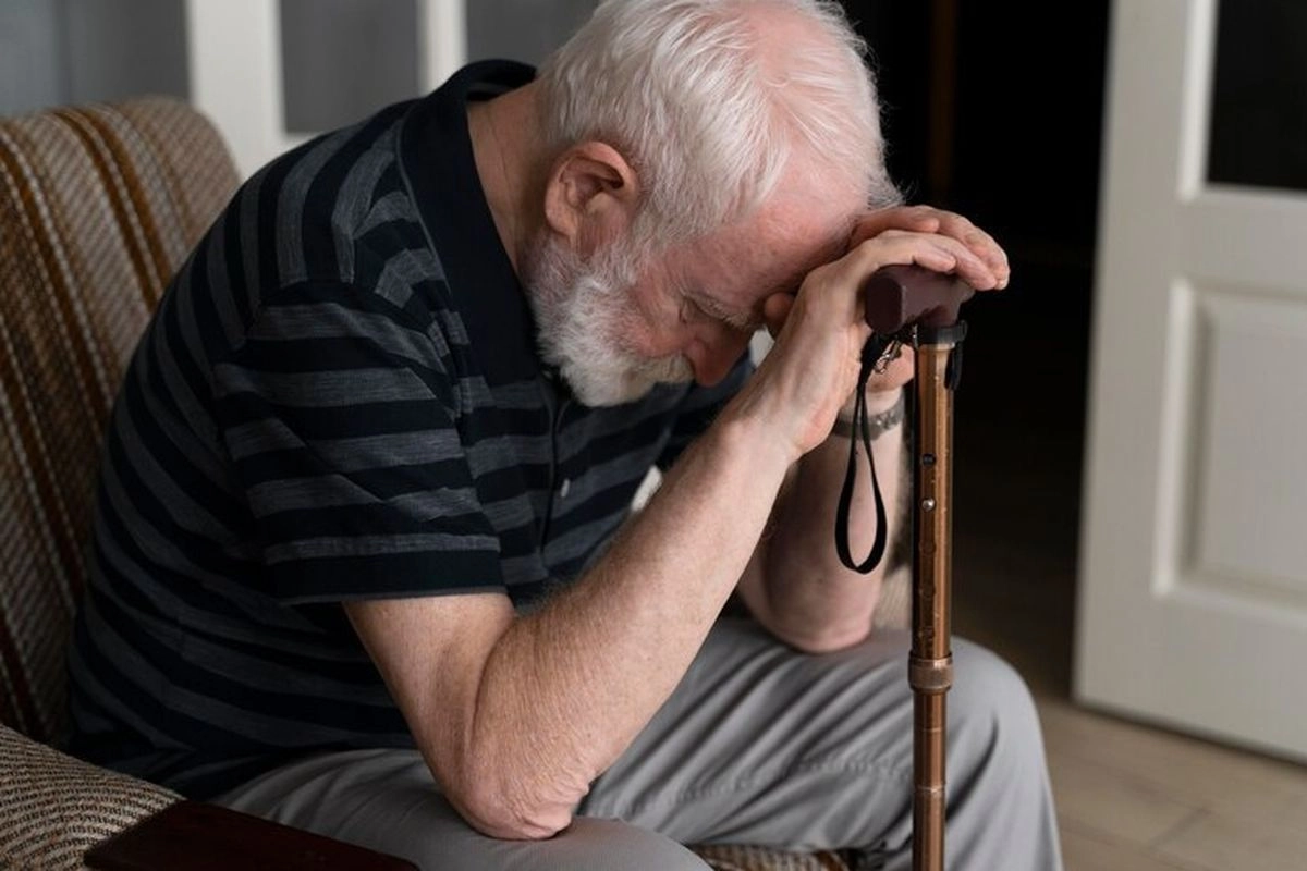 Lansia yang Alami Kesepian Rentan Depresi, Begini Dampaknya