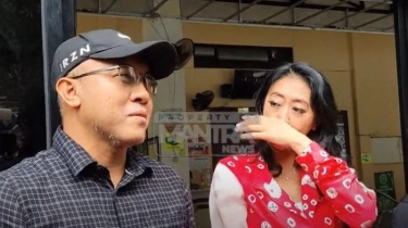 Pakai Baju Cerah di Sidang Putusan Cerai, Asri Welas Menangis Ngaku Tak Siap Hidup Sendirian