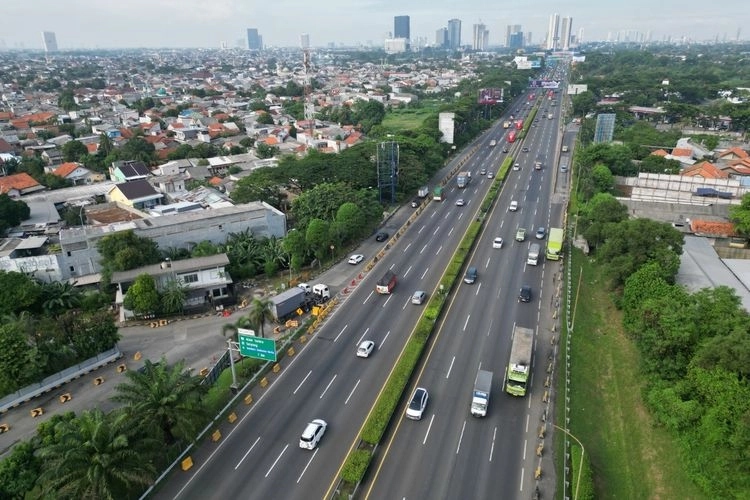 Daftar 7 Tol yang Batasi Operasional Angkutan Barang di Libur Isra Miraj dan Imlek