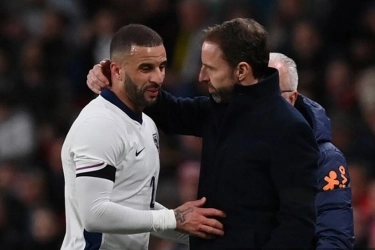 Kyle Walker Resmi ke AC Milan, Aroma Premier League Rossoneri Kian Kental