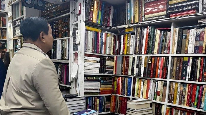Prabowo Singgahi Toko Buku Langganannya di New Delhi saat Kunjungan Kerja ke India