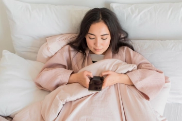 5 Tips Simpan HP Saat Tidur, Hindari Bahaya Overheat