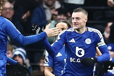 Ruud van Nistelrooy Putus Catatan 7 Kekalahan, Spurs Jadi Korban