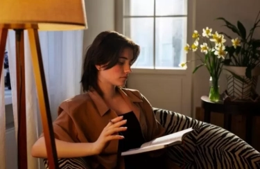 8 Tanda Halus Seorang Introvert Benar-Benar Mencintai Anda, Penasaran?