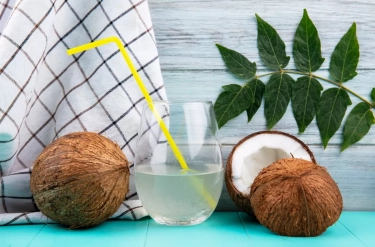 Air Kelapa untuk Asam Lambung: Manfaat dan Hal Penting yang Perlu Anda Tahu