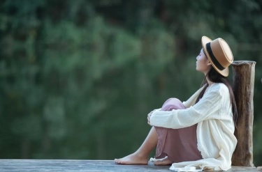 Ingin Hidup dengan Bahagia? Intip 7 Kunci Menjadi Orang Tenang yang Bisa Dipraktikan secara Mudah