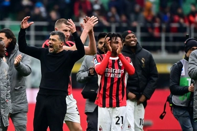 AC Milan Dilanda Konflik Conceicao Vs Calabria, Tenang karena Intervensi Ibra