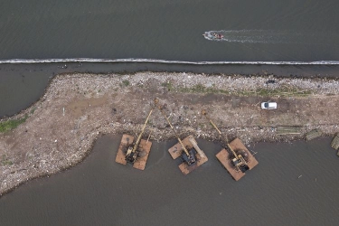 Pagar Laut dan Pagar Konstitusi