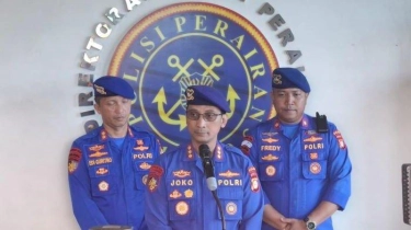 Cuaca Cerah, Ditpolairud Polda Metro Jaya Bongkar 500 Meter Bambu Pagar Laut di Perairan Tangerang