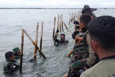 Mahfud MD Desak Kejagung, Polri, dan KPK Berani Usut Dugaan Korupsi di Kasus Pagar Laut Tangerang
