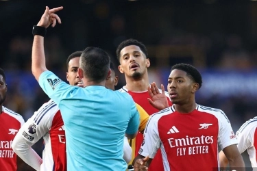 Kartu Merah untuk Bek Arsenal Lewis-Skelly Dihapus, FA dan PGMOL Beda Pandangan