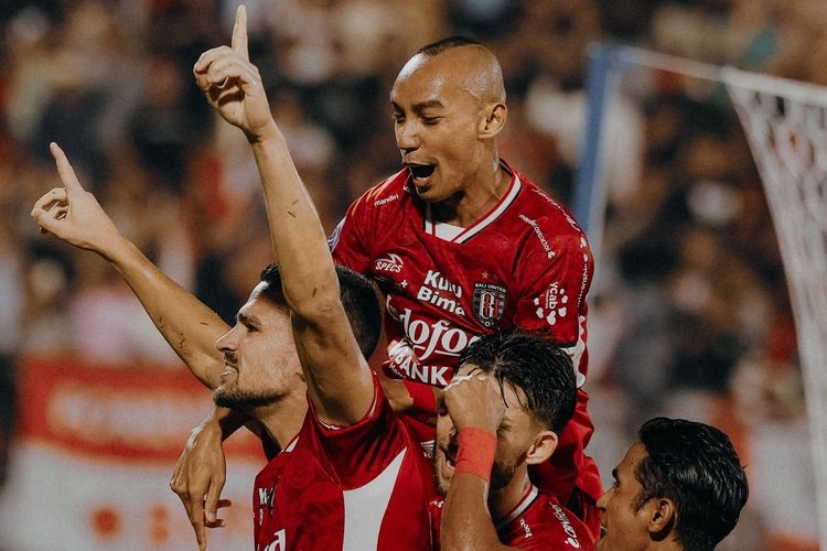 Pakai Drama 5 Gol, Bali United Kembali ke 5 Besar setelah Kalahkan Borneo FC
