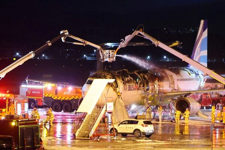 Penyebab Pesawat Air Busan di Korea Selatan Terbakar Masih Diselidiki