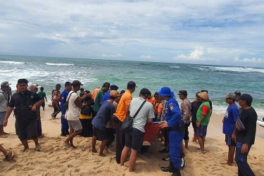 Rip Current Seret Belasan Wisatawan di Pantai Drini Gunungkidul, Ini Cara Selamatkan Diri dari Arus Mematikan Itu