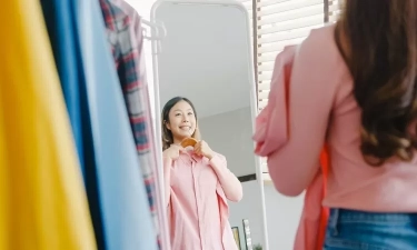 7 Ciri Khas Orang yang Punya Banyak Baju di Lemarinya, Tapi Selalu Memakai Baju yang Sama Secara Terus-menerus