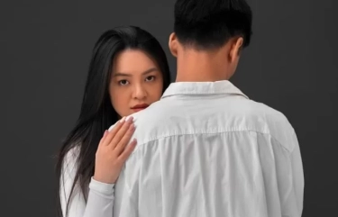 7 Weton Wanita yang Dikenal Jago Selingkuh Menurut Primbon Jawa, Pria Harus Lebih Waspada!