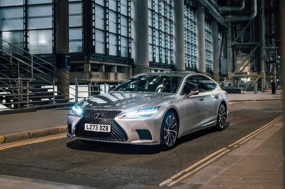 Cuma Terjual Tiga Unit sepanjang 2024, Toyota Hapus Lexus LS dari Pasar Inggris