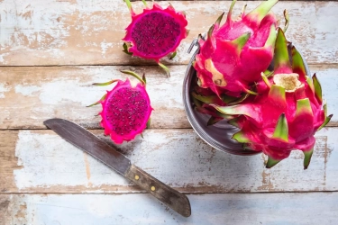 Intip 5 Manfaat Mengonsumsi Buah Naga Baik Untuk Kesehatan Tubuh