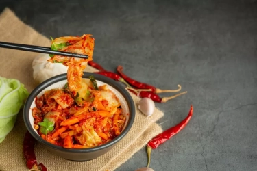 Kimchi, Makanan Fermentasi Lezat dengan Segudang Manfaat untuk Kesehatan 