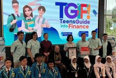 Sumbang DPK Rp 2,9 Miliar, Saldo Nasabah Remaja di BCA Digital Cetak Rekor MURI