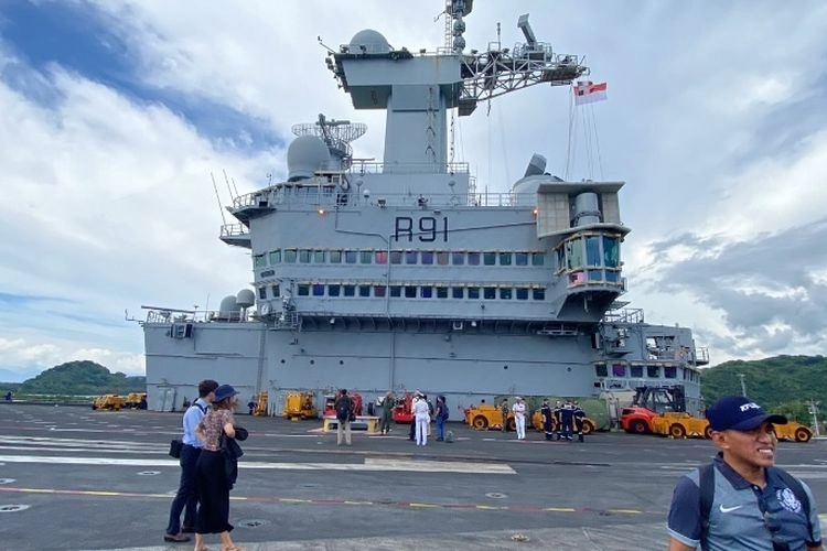 Kunjungan Kapal Induk Charles De Gaulle Simbol Penguatan 75 Tahun Hubungan Diplomatik Perancis-Indonesia