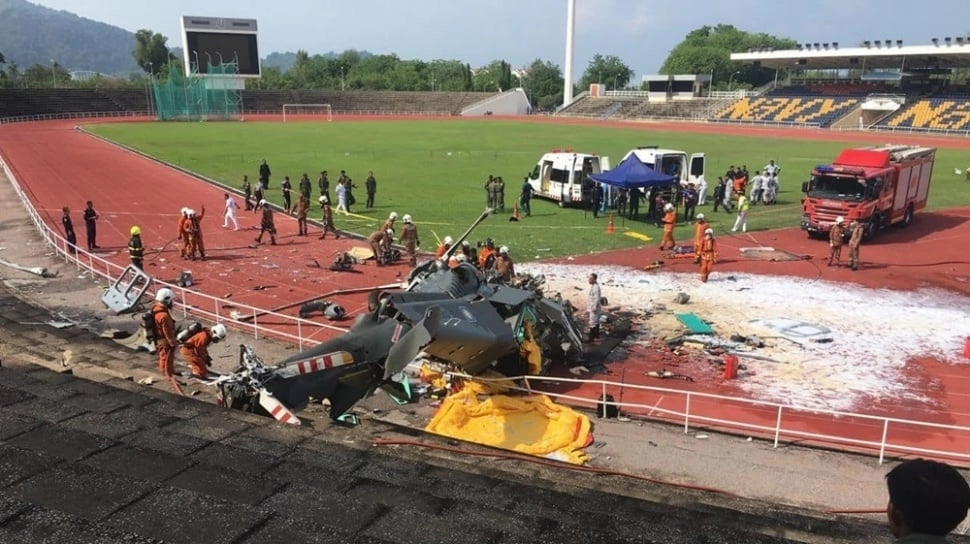 Pesawat Tabrakan dengan Helikopter di Washington DC, 100 Penerbangan Ditunda