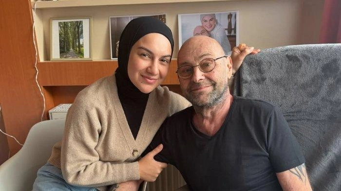 Ayah Irish Bella Meninggal Dunia, Suasana Rumah sang Artis Sepi Tak Ada Penghuni