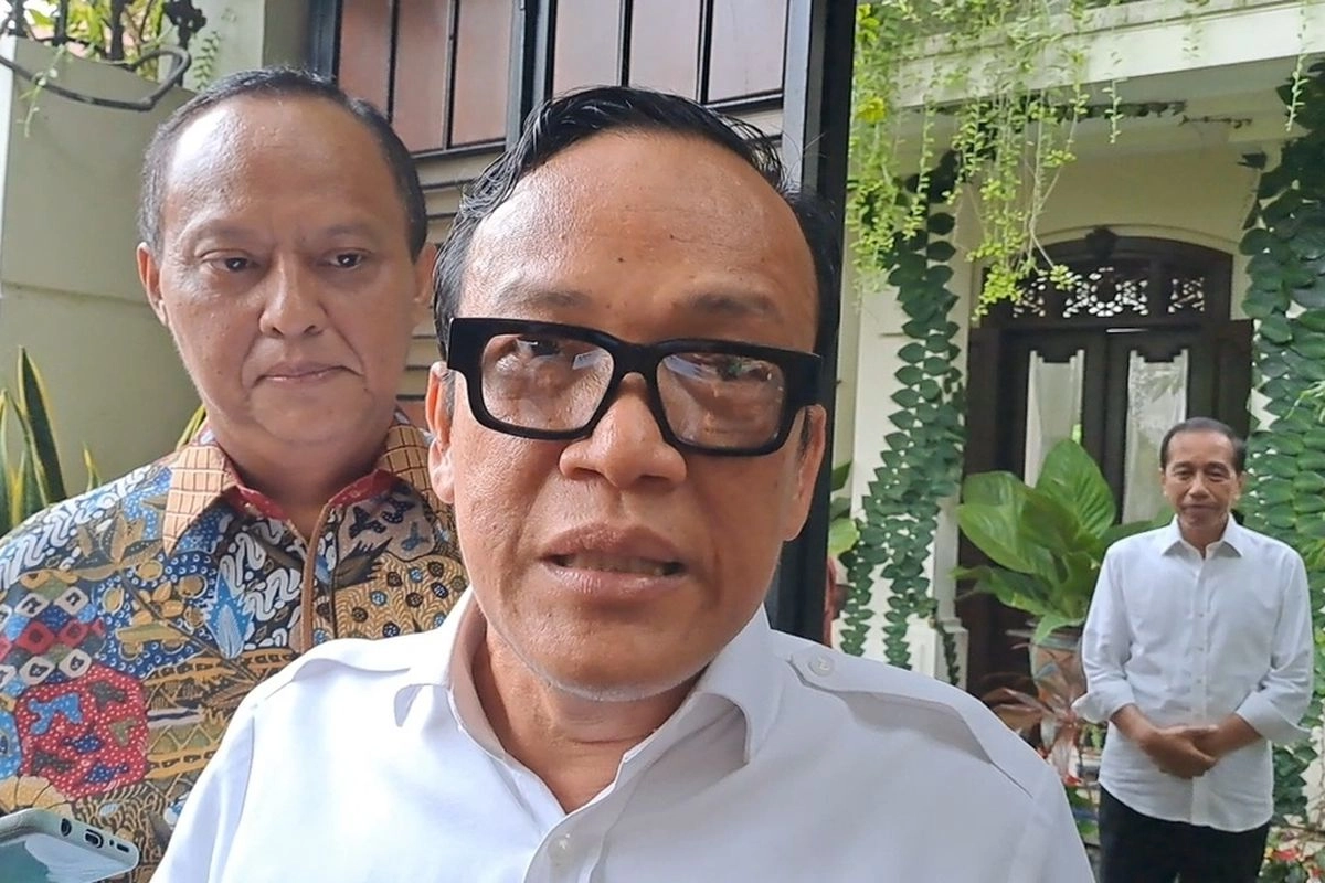 Marak PHK di Media Massa, Wamenaker: Pesangonnya Jangan Dicicil...