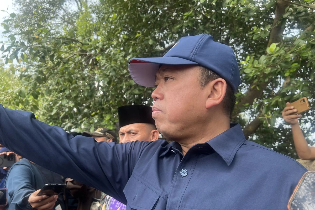 Menteri Nusron Segera Cek Pagar Laut di Subang, Sumenep dan Pesawaran