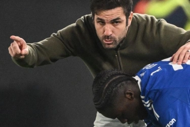 Tak Puas-puas Transfer Pemain, Como 1907 Goda Bek AC Milan Theo Hernandez