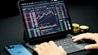 Memilih Antara Trading Aktif dan Investasi Pasif