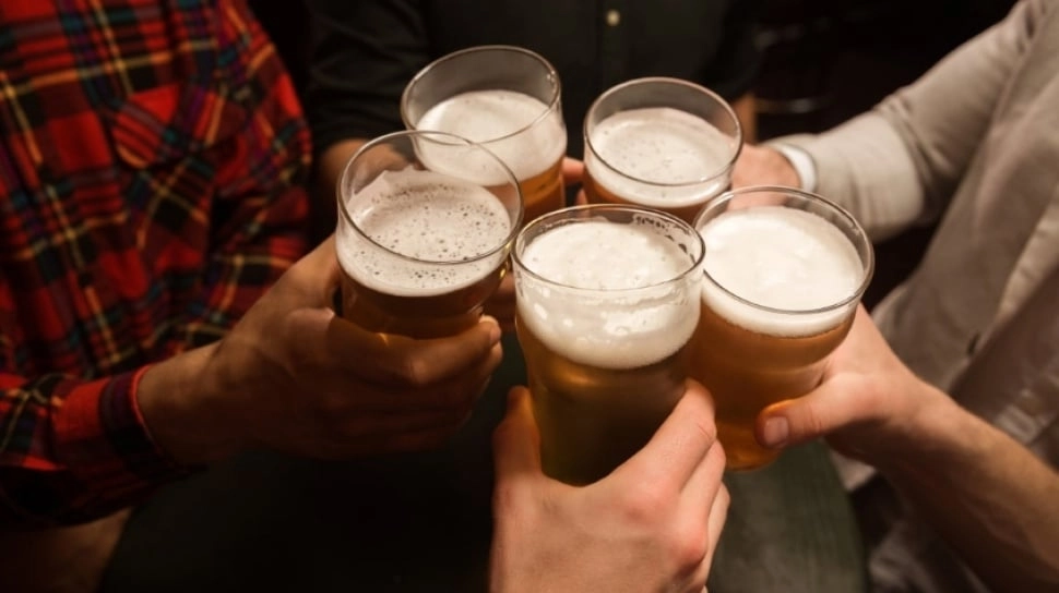 Waspada! Tiga Minuman Ini Berisiko Tingkatkan Demensia