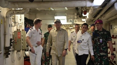 Sjafrie Sjamsoeddin Kunjungi Kapal Induk Prancis, Sepakati Pelatihan Bahasa Untuk Awak Jet Rafale