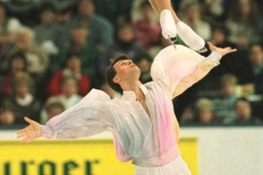 Seluncur Indah AS Kehilangan 14 Orang dalam Tabrakan American Airlines, Juara Dunia Tewas