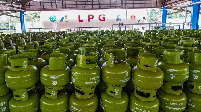 Warga Jakarta Keluhkan Kelangkaan Gas LPG 3 Kg