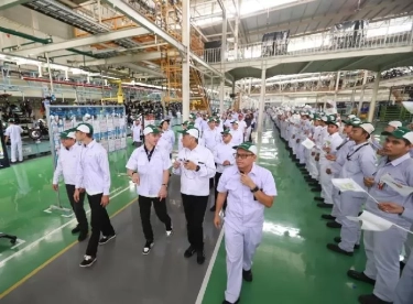 Joan Mir dan Luca Marini Pebalap MotoGP Tengok Pembuatan Honda PCX Buatan Kerawang