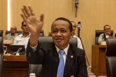 LPG 3 Kg Langka dan Bikin Warga Antre Panjang Berjam-jam, Bahlil: Kami Tak Bermaksud Buat Masyarakat Sulit