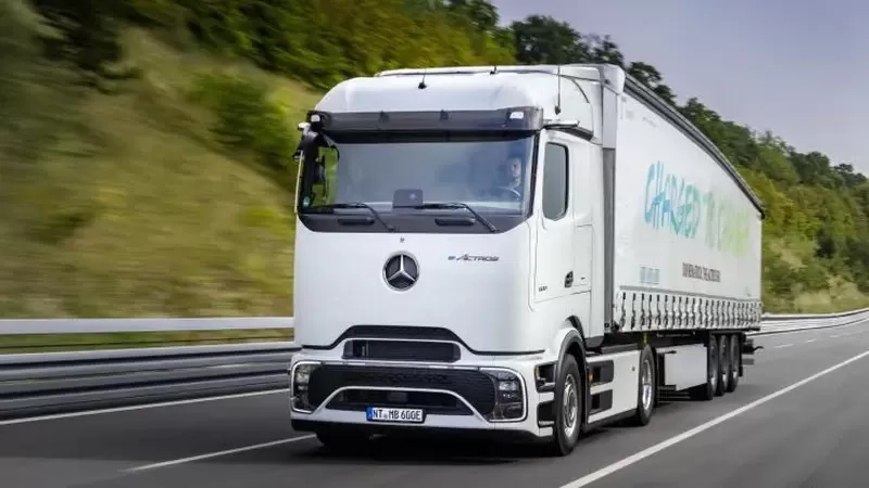 Pemerintahan Baru dan Ekosistem Belum Siap, Jadi Alasan Truk Listrik Mercedes-Benz Belum Masuk ke Indonesia