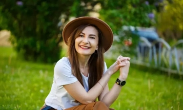 Perempuan yang Melakukan 5 Kebiasaan Sederhana Ini Akan Lebih Menarik Seiring Berjalannya Waktu