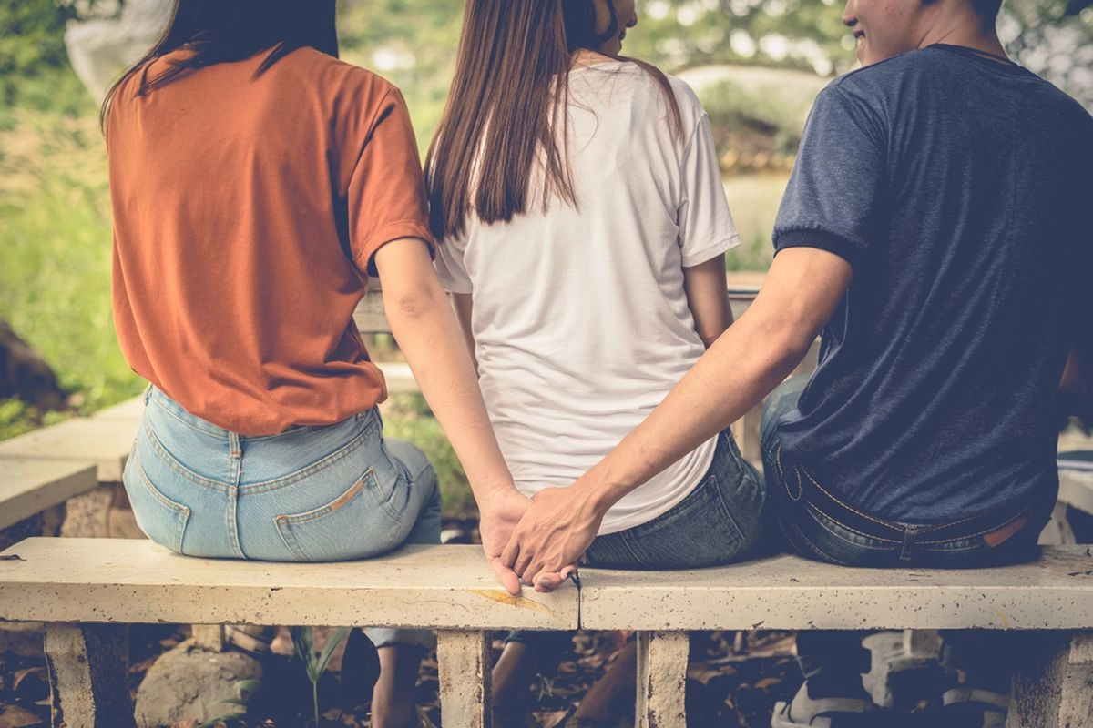 Ekstrovert dan Narsistik, Benarkah Lebih Rentan Selingkuh?