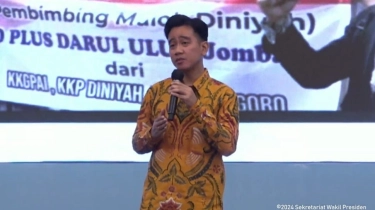Gibran Sibuk Bagi-bagi Susu dan Buku, Publik Pertanyakan Tupoksi Wapres: Lah Bisanya Cuma Itu..