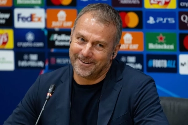 Hansi Flick Tak Punya Waktu Pantau Pertandingan Real Madrid dan Atletico Madrid: Mending Saya Tidur