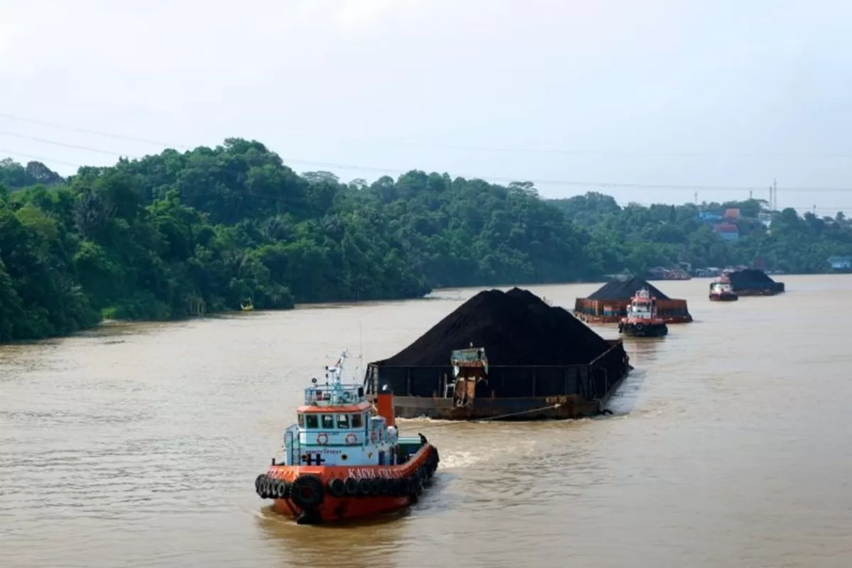 Pastikan Keandalan Listrik saat Libur Panjang Imlek, PLN EPI Jaga Suplai Energi Primer untuk PLTU